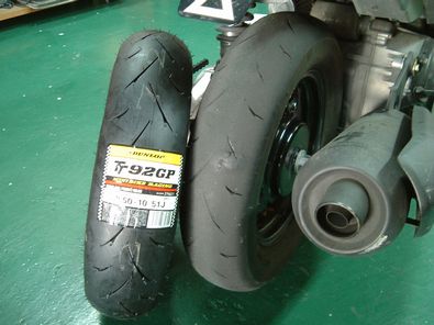アドレスV125のタイヤ交換