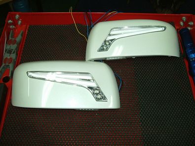 NV350ミラーカバー取り付け