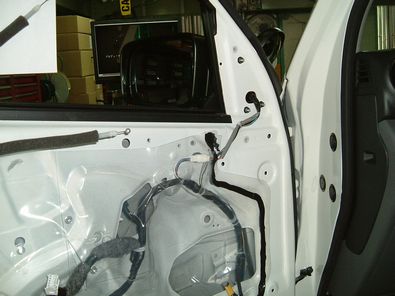 NV350ミラーカバー取り付け