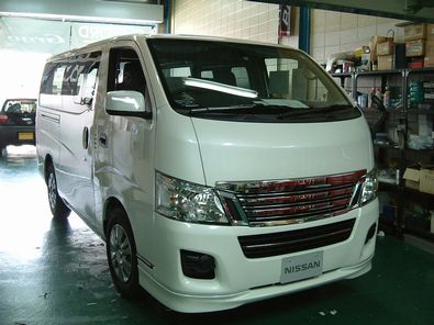 NV350ミラーカバー取り付け