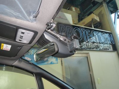 ヴォクシーへGrgo取付