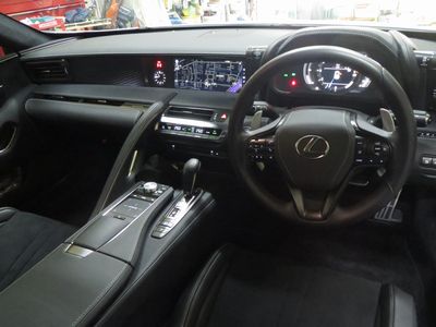 LC500へ持込パーツ取付