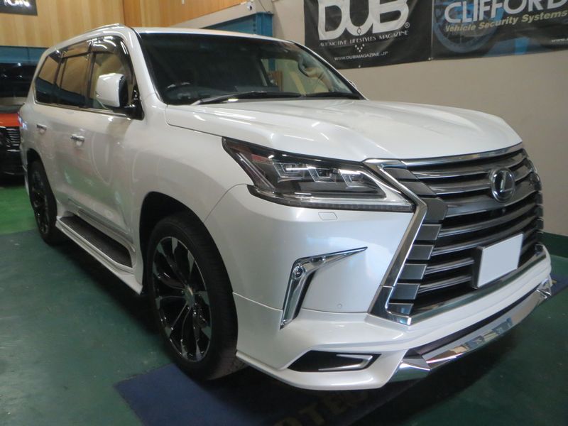 LX570