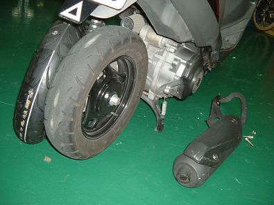 addressv125 Rタイヤ交換