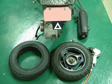 addressv125 Rタイヤ交換