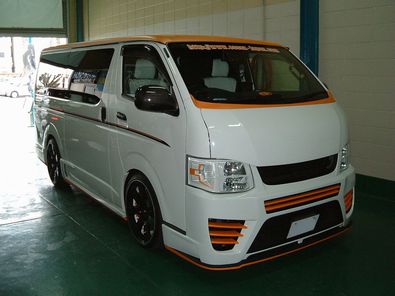 ハイエース200